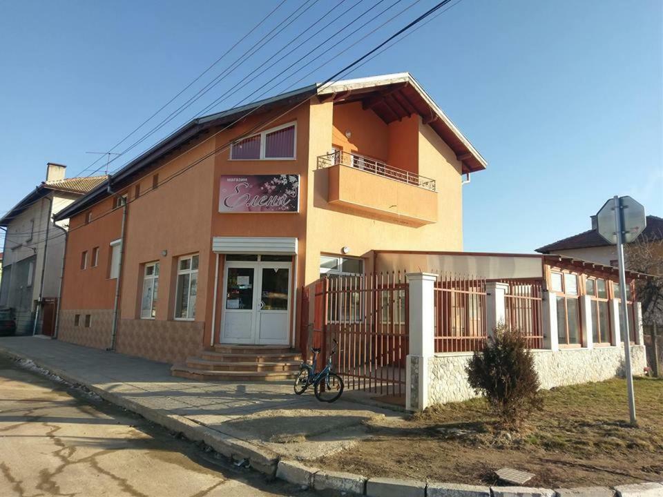 Стаи За Гости Елени Shiroki Dol Exteriör bild